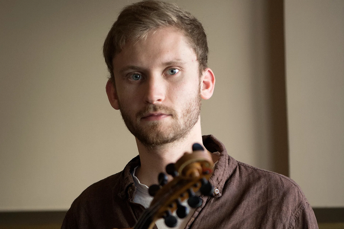 song over støv, erlend apneseth